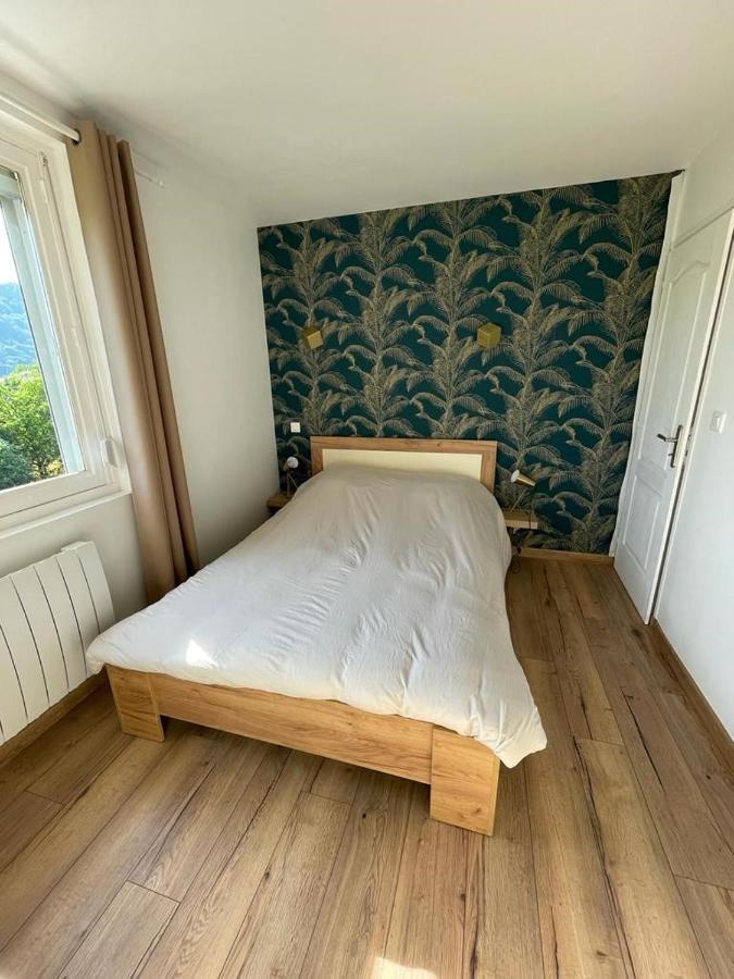 Les Balcons De La Vallee Haybes Luaran gambar